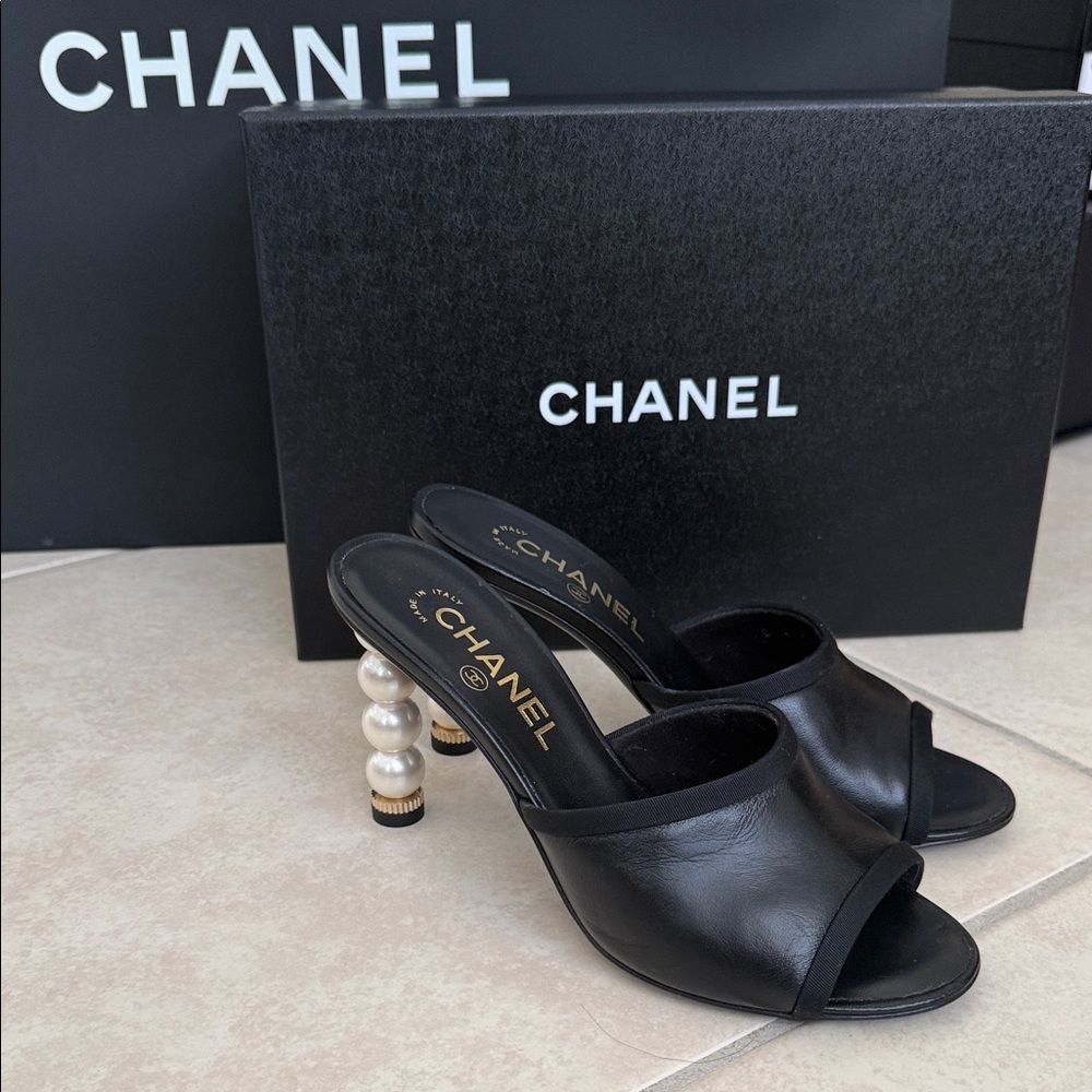 ON HOLD *CHANEL Elegant Black Mules with Pearl Detail